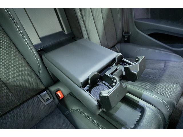 A5 45TFSIクワトロ Sライン 正規D車 ブラックスタイリングPKG パノラマサンルーフ マトリクスLEDライト グロスブラック純正19inAW ハーフレザーシート/シートヒーター 純正ナビ/全方位カメラ ヘッドアップディスプレイ(55枚目)