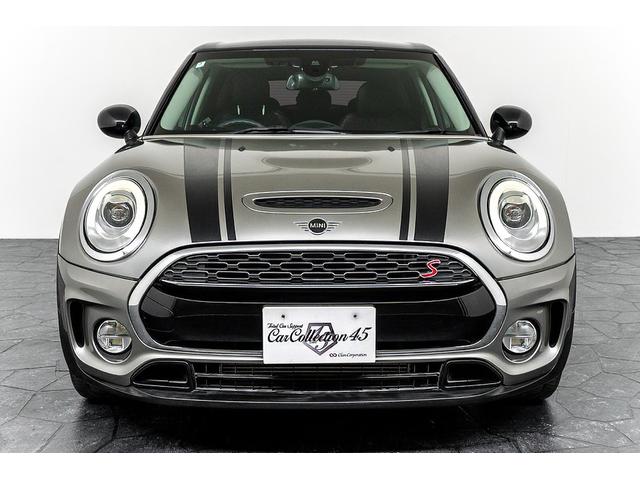MINI クーパーS クラブマン 正規D車 ドライビングモード コンフォートアクセス スルーローディングシステム 純正17インチAW LEDヘッド 電格ミラー ブラック革調カバー カープレイ バックカメラ/クリアランスソナー ACC(6枚目)