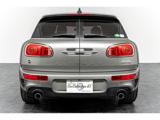 MINI クーパーS クラブマン 正規D車 ドライビングモード コンフォートアクセス スルーローディングシステム 純正17インチAW LEDヘッド 電格ミラー ブラック革調カバー カープレイ バックカメラ/クリアランスソナー ACC(7枚目)