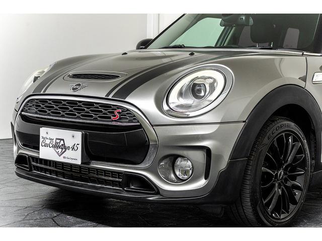 MINI クーパーS クラブマン 正規D車 ドライビングモード コンフォートアクセス スルーローディングシステム 純正17インチAW LEDヘッド 電格ミラー ブラック革調カバー カープレイ バックカメラ/クリアランスソナー ACC(13枚目)