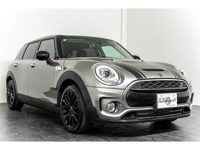 MINI クーパーS クラブマン 正規D車 ドライビングモード コンフォートアクセス スルーローディングシステム 純正17インチAW LEDヘッド 電格ミラー ブラック革調カバー カープレイ バックカメラ/クリアランスソナー ACC(16枚目)