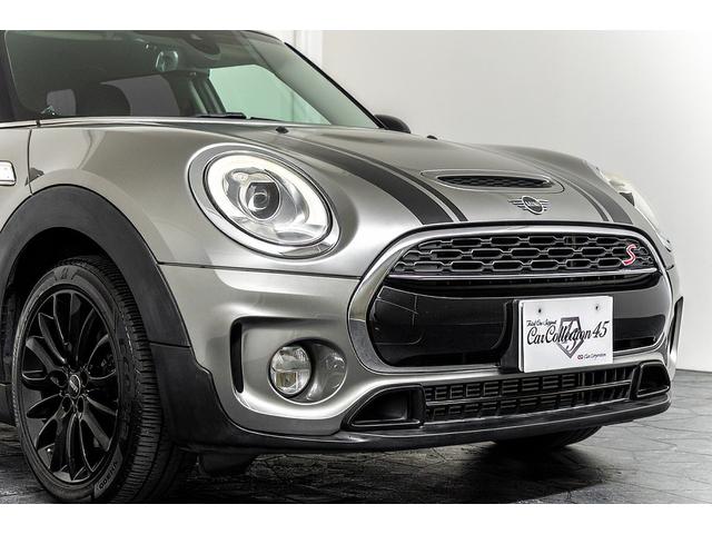 MINI クーパーS クラブマン 正規D車 ドライビングモード コンフォートアクセス スルーローディングシステム 純正17インチAW LEDヘッド 電格ミラー ブラック革調カバー カープレイ バックカメラ/クリアランスソナー ACC(17枚目)