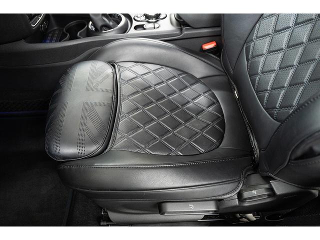 MINI クーパーS クラブマン 正規D車 ドライビングモード コンフォートアクセス スルーローディングシステム 純正17インチAW LEDヘッド 電格ミラー ブラック革調カバー カープレイ バックカメラ/クリアランスソナー ACC(44枚目)