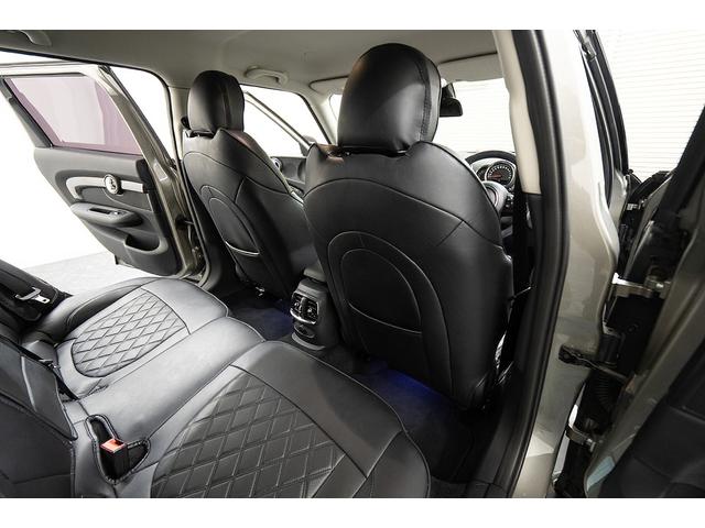 MINI クーパーS クラブマン 正規D車 ドライビングモード コンフォートアクセス スルーローディングシステム 純正17インチAW LEDヘッド 電格ミラー ブラック革調カバー カープレイ バックカメラ/クリアランスソナー ACC(46枚目)