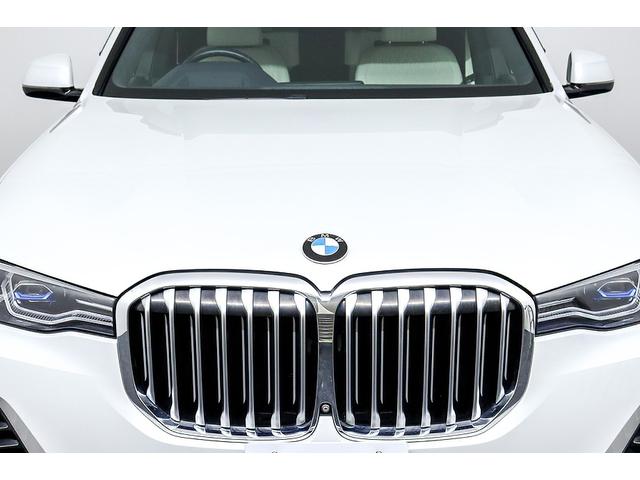 X7 xDrive 35d デザインピュアエクセレンス 正規D車 ウェルネスPKG ドライビングアシストプロ 純正22インチAW スカイラウンジパノラマサンルーフ リアエンターテイメントシステム 全席シートヒーター 保冷・保温カップホルダー 360°カメラ(11枚目)