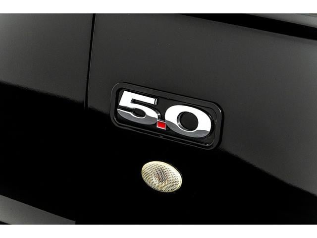 マスタング Ｖ８　ＧＴクーペ　ザ　ブラック　正規Ｄ車　１オーナー　記録簿有　４０台限定車　グラスルーフ　専用１９インチＡＷ　ブラックレザーシート／ヒーター　カロッツェリアナビ／フルセグＴＶ　Ｂｌｕｅｔｏｏｔｈ　ルームミラー内蔵Ｂカメラ　クルコン（21枚目）