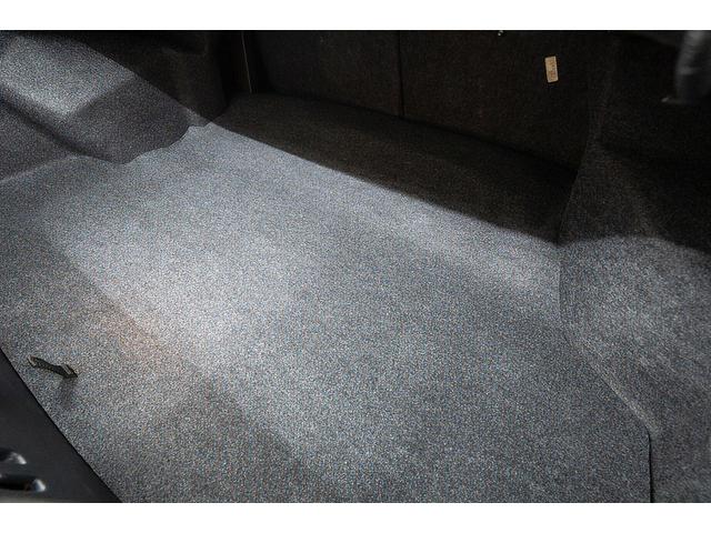 マスタング Ｖ８　ＧＴクーペ　ザ　ブラック　正規Ｄ車　１オーナー　記録簿有　４０台限定車　グラスルーフ　専用１９インチＡＷ　ブラックレザーシート／ヒーター　カロッツェリアナビ／フルセグＴＶ　Ｂｌｕｅｔｏｏｔｈ　ルームミラー内蔵Ｂカメラ　クルコン（55枚目）