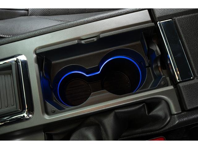 マスタング Ｖ８　ＧＴクーペ　ザ　ブラック　正規Ｄ車　１オーナー　記録簿有　４０台限定車　グラスルーフ　専用１９インチＡＷ　ブラックレザーシート／ヒーター　カロッツェリアナビ／フルセグＴＶ　Ｂｌｕｅｔｏｏｔｈ　ルームミラー内蔵Ｂカメラ　クルコン（65枚目）
