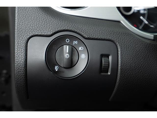 マスタング Ｖ８　ＧＴクーペ　ザ　ブラック　正規Ｄ車　１オーナー　記録簿有　４０台限定車　グラスルーフ　専用１９インチＡＷ　ブラックレザーシート／ヒーター　カロッツェリアナビ／フルセグＴＶ　Ｂｌｕｅｔｏｏｔｈ　ルームミラー内蔵Ｂカメラ　クルコン（70枚目）