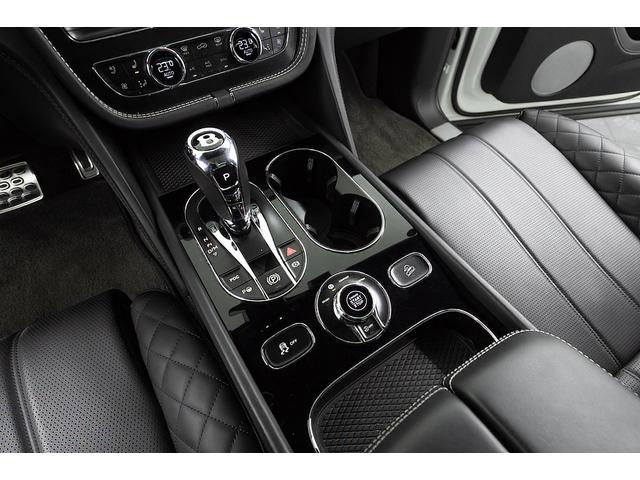 ベンテイガ ベースグレード 正規D車 左H マリナードライビングスペック/シティスペック/ツーリングスペック/フロントシートコンフォートスペック ブラックライン パノラミックサンルーフ 電動サイドステップ 純正22inAW(68枚目)