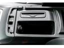 リミテッド　正規ディーラー車　パノラマガラスルーフ　レグザーニ２２インチＡＷ　ＨＩＤヘッドライト　エアサス　ブラックレザーシート／ヒーター／クーラー　社外リアエンター　パワーテールゲート　Ｆ／Ｂカメラ　クルコン（70枚目）