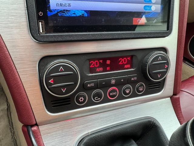 アルファブレラ ２．２　ＪＴＳ　６速ＭＴ／スカイウィンドウ／ワインレザーインテリア／ＰＷメモリシート／ＮＯＶＩＴＥＣエグゾースト／デジタルインナーミラー／ディスプレイオーディオ／シートヒータ（22枚目）