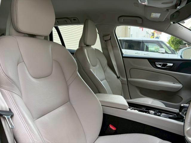 V60 T5 モメンタム ホワイトレザー/パイロットアシスト/シートヒーター/パワーバックドア/LEDヘッドライト/レーダーセーフティ/パーキングアシスト/パワーメモリシート/パワーバックドア/禁煙車(6枚目)