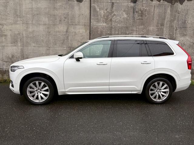 XC90 T5 AWD モーメンタム ベージュレザー/シートヒーター/全方位カメラ/レーザーセーフティ/パイロットアシスト/パワーバックドア/LEDヘッドライト/デイライト/禁煙車/純正大型ディスプレイナビ/applecarplay(13枚目)