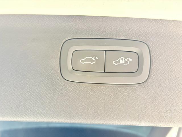 XC90 T5 AWD モーメンタム ベージュレザー/シートヒーター/全方位カメラ/レーザーセーフティ/パイロットアシスト/パワーバックドア/LEDヘッドライト/デイライト/禁煙車/純正大型ディスプレイナビ/applecarplay(21枚目)