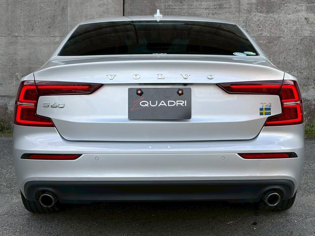 S60 T4 モメンタム 1オーナー禁煙車/パイロットアシスト/レーダーセーフティ/全方位カメラ/シートヒーター/ブラックレザーインテリア/ディーラー整備車/LEDヘッドライト/apllecarplay(12枚目)