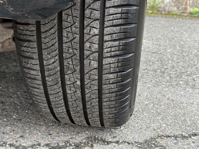 レンジローバーイヴォーク R-ダイナミック S ブラックレザーインテリア/Rダイナミック専用20インチアルミ/純正デジタルミラー/全方位カメラ/ブラックルーフ/インナーブラックLEDヘッドライト/パドルシフト(22枚目)