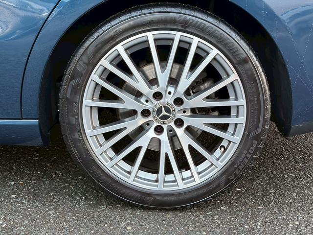 １オーナー禁煙車／レーダーセーフティ／追従クルーズ／パーキングアシスト／ＬＥＤヘッドライト／パワーメモリシート／シートヒーター／パワーバックドア／液晶メーター／デニムブルー