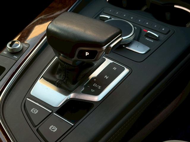 最後まで弊社在庫車画像をご覧いただきありがとうございました。弊社では全国のお客様に楽しいお車と笑顔をご提供できるよう努めております。ぜひお問合せお待ちしております。クアドリ名古屋スタッフ一同