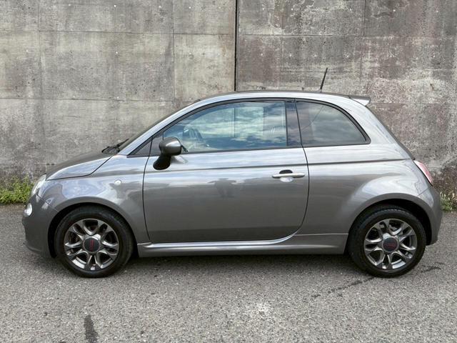 当店ではフィアット５００のなかでも非常に扱いやすく、維持費もやさしいツインエアモデルのみをお取り扱いしております。常時５台以上のお得なツインエアを在庫ございます。ぜひお気軽にお問い合わせくださいませ