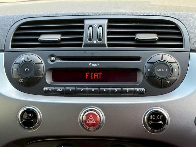 当店ではフィアット５００主にツインエアモデルを主としてお取り扱いさせていただいております。独特なドコドコサウンド・キビキビとした走りは非常に楽しめるお車です。