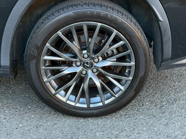 ＲＸ ＲＸ２００ｔ　Ｆスポーツ　４ＷＤ／パノラマサンルーフ／ブラックレーザー／シートヒータ・ベンチレーション／レーダーセーフティ／３眼ＬＥＤヘッドライト／全席シートヒーター／２０インチＦスポーツアルミ／ステアリングヒーター（15枚目）