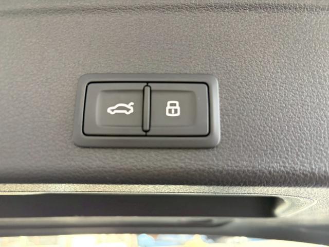 Ａ４アバント ２．０ＴＦＳＩクワトロ　４ＷＤ／ラグジュアリーパッケージ／ブラックレザー／アダプティブクルーズ／Ｂ＆Ｏ音響システム／レーダーセーフティ／マトリクスＬＥＤヘッドライト／バーチャルコックピット／シートヒーター／パワーバックドア（23枚目）