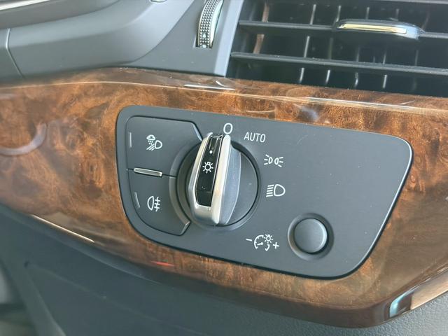 Ａ４アバント ２．０ＴＦＳＩクワトロ　４ＷＤ／ラグジュアリーパッケージ／ブラックレザー／アダプティブクルーズ／Ｂ＆Ｏ音響システム／レーダーセーフティ／マトリクスＬＥＤヘッドライト／バーチャルコックピット／シートヒーター／パワーバックドア（30枚目）