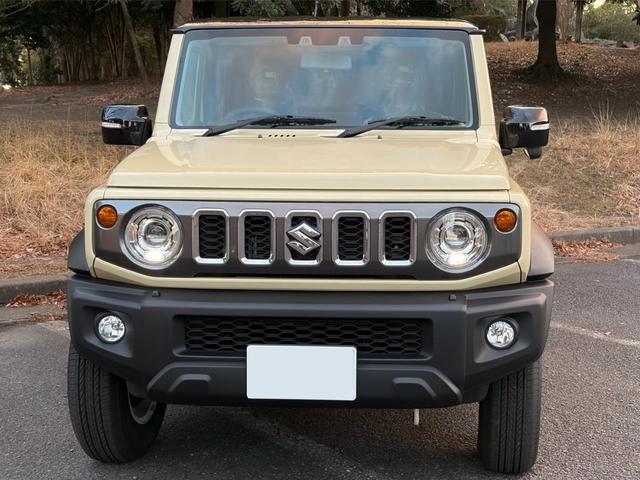 ジムニーノマド FC 5速MTモデル/登録済み未使用車/スズキレーダーセーフティ/シートヒーター/スマートキー/15インチ純正アルミ/シフォンアイボリーメタリック/ブラックルーフz/4WD(9枚目)