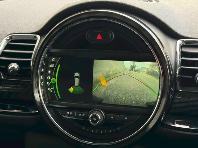 ＭＩＮＩ クーパーＤ　クラブマン　メルティングシルバー／ブラックルーフ／前期最終モデル／タッチパネルコマンド／ＬＥＤデイライト／１７インチ純正アルミ／パーキングアシスト／オートライト／クラブドア／ＥＴＣ／禁煙車（29枚目）