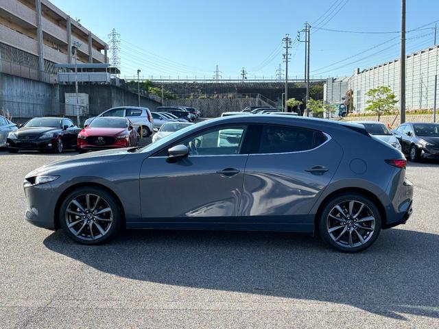 マツダ ＭＡＺＤＡ３ファストバック