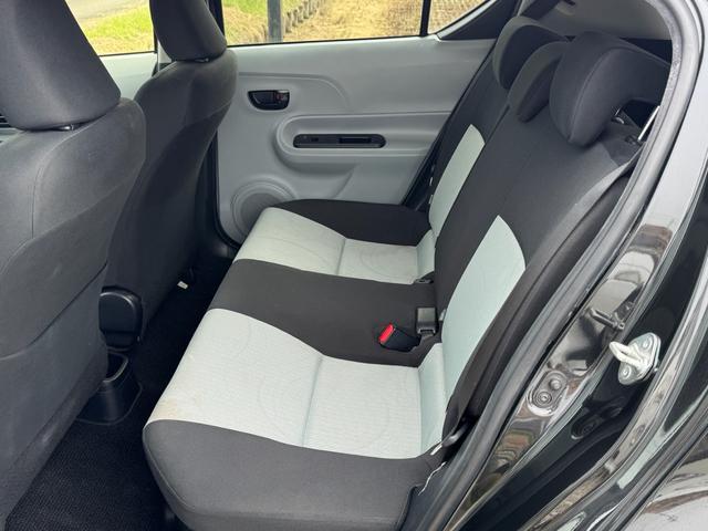 アクア Ｓ　ドライブレコーダー／Ｂｌｕｅｔｏｏｔｈ／ＴＶ　ナビ／ＥＴＣ／車検令和９年６月／フォグランプ／オートライト／オートエアコン／スマートキー／プッシュスタート／電動格納ミラー／パワーステアリング／（9枚目）