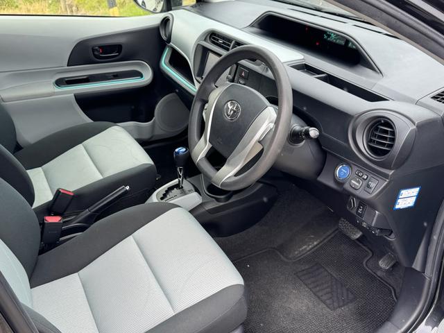 アクア Ｓ　ドライブレコーダー／Ｂｌｕｅｔｏｏｔｈ／ＴＶ　ナビ／ＥＴＣ／車検令和９年６月／フォグランプ／オートライト／オートエアコン／スマートキー／プッシュスタート／電動格納ミラー／パワーステアリング／（44枚目）