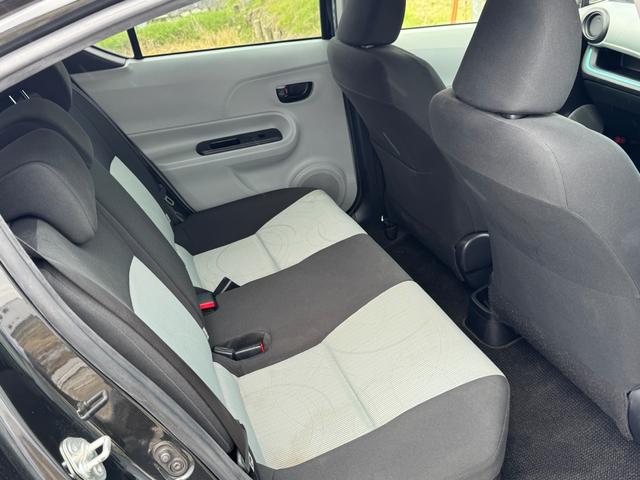 アクア Ｓ　ドライブレコーダー／Ｂｌｕｅｔｏｏｔｈ／ＴＶ　ナビ／ＥＴＣ／車検令和９年６月／フォグランプ／オートライト／オートエアコン／スマートキー／プッシュスタート／電動格納ミラー／パワーステアリング／（46枚目）