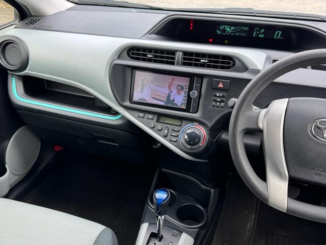 アクア Ｓ　ドライブレコーダー／Ｂｌｕｅｔｏｏｔｈ／ＴＶ　ナビ／ＥＴＣ／車検令和９年６月／フォグランプ／オートライト／オートエアコン／スマートキー／プッシュスタート／電動格納ミラー／パワーステアリング／（56枚目）