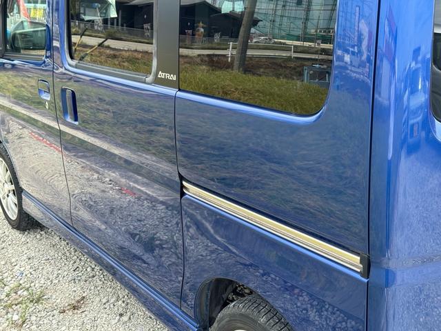 アトレーワゴン カスタムターボＲＳ　４ＷＤ／ターボ／ＥＴＣ／両側スライドドア／タイミングチェーン／エアコン／パワーステアリング／パワーウィンド／（16枚目）