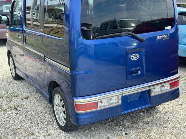 アトレーワゴン カスタムターボＲＳ　４ＷＤ／ターボ／ＥＴＣ／両側スライドドア／タイミングチェーン／エアコン／パワーステアリング／パワーウィンド／（21枚目）