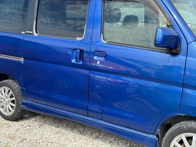 アトレーワゴン カスタムターボＲＳ　４ＷＤ／ターボ／ＥＴＣ／両側スライドドア／タイミングチェーン／エアコン／パワーステアリング／パワーウィンド／（32枚目）