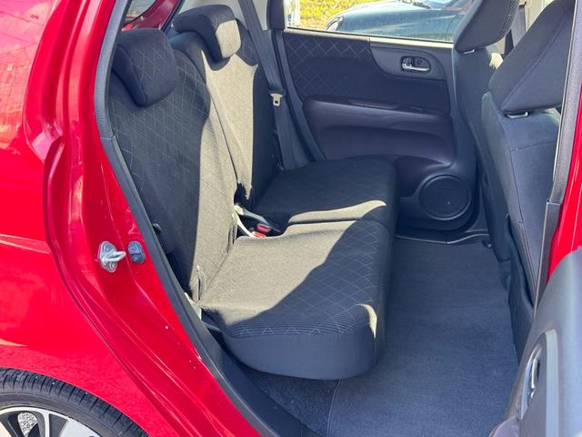 N-ONE プレミアム ツアラー・Lパッケージ バックカメラ/ターボ車/Bluetooth/TV ナビ/ツートン/パドルシフト/純正アルミホイール/ETC/プッシュスタート/スマートキー/フォグランプ/オートライト/オートエアコン/電動格納ミラー/(8枚目)