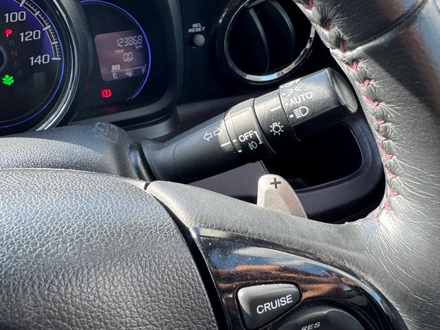 N-ONE プレミアム ツアラー・Lパッケージ バックカメラ/ターボ車/Bluetooth/TV ナビ/ツートン/パドルシフト/純正アルミホイール/ETC/プッシュスタート/スマートキー/フォグランプ/オートライト/オートエアコン/電動格納ミラー/(54枚目)