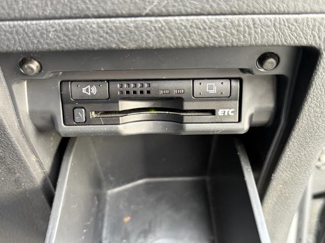 ヴェルファイア 2.4Z プラチナムセレクション 両側パワースライドドア/パワーバックドア/車検令9年4月/ナビ TV/バックカメラ/フリップダウンモニター/外テールランプ/ローダウン/社外アルミホイール/ETC/クルーズコントロール/PS PW /(52枚目)