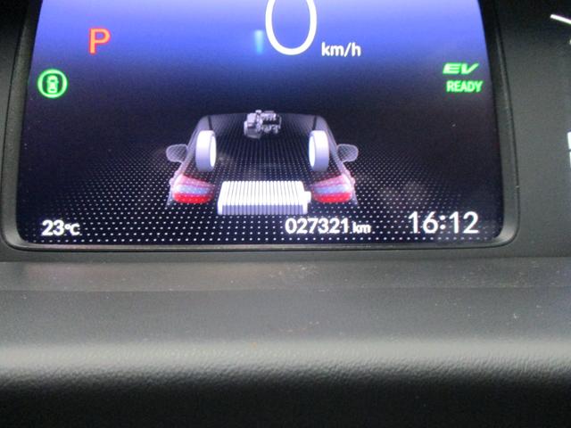 フィット e:HEVホーム 禁煙車 前後誤発進抑制機能 クリソナ 助手席エアバッグ 運転席エアバッグ LEDライト USB接続 バックカメラ ABS サイドエアバッグ オートクルーズコントロール フルセグTV スマートキー(11枚目)