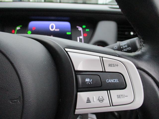 フィット e:HEVホーム 禁煙車 前後誤発進抑制機能 クリソナ 助手席エアバッグ 運転席エアバッグ LEDライト USB接続 バックカメラ ABS サイドエアバッグ オートクルーズコントロール フルセグTV スマートキー(31枚目)