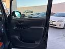 運転席のドアです。目立つ傷等は無く、非常に綺麗に保たれております。USEDカーになりますので気になる方は現車確認をオススメいたします。アルファードの高級感を是非店頭で体感してください。