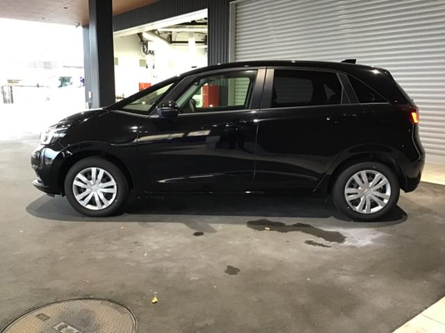 フィット ホーム 衝突軽減 ソナー AAC 横滑り防止機能 サイドエアバック 衝突安全ボディ LEDライト クルーズコントロール パワーウィンドウ スマキー パワーステアリング ABS 盗難防止システム レーンキープ(5枚目)