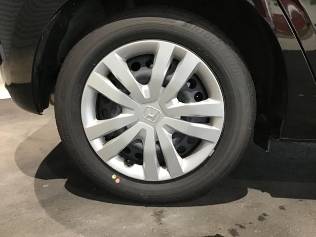 フィット ホーム 衝突軽減 ソナー AAC 横滑り防止機能 サイドエアバック 衝突安全ボディ LEDライト クルーズコントロール パワーウィンドウ スマキー パワーステアリング ABS 盗難防止システム レーンキープ(14枚目)