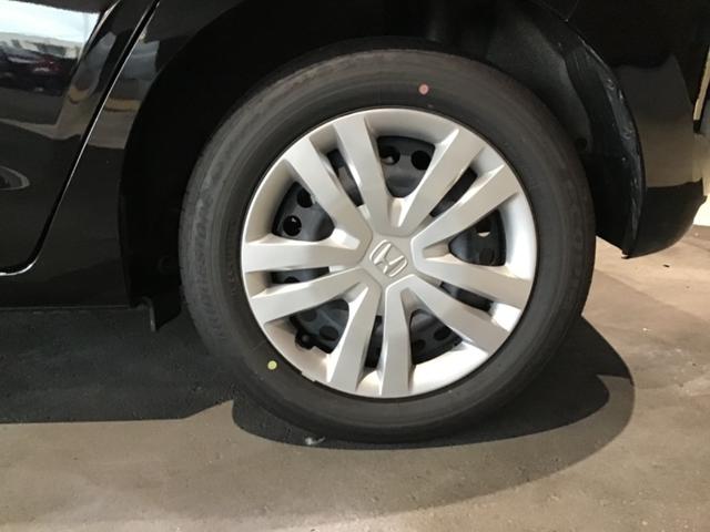 フィット ホーム 衝突軽減 ソナー AAC 横滑り防止機能 サイドエアバック 衝突安全ボディ LEDライト クルーズコントロール パワーウィンドウ スマキー パワーステアリング ABS 盗難防止システム レーンキープ(17枚目)