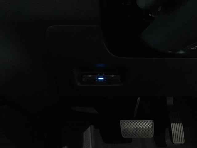 フィット ホーム 衝突軽減 ソナー AAC 横滑り防止機能 サイドエアバック 衝突安全ボディ LEDライト クルーズコントロール パワーウィンドウ スマキー パワーステアリング ABS 盗難防止システム レーンキープ(41枚目)