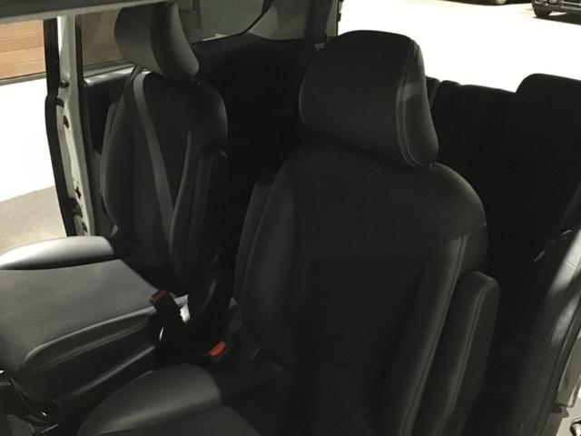 フリードハイブリッド ジャストセレクション セキュリティー 横滑り防止機能 オートクルーズ エアバック ウォークスルー キーレスエントリー PS ETC フルオートエアコン ABS パワーウィンドウ 運転席助手席エアバック(22枚目)