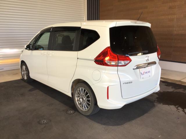 フリード G・ホンダセンシング 追突被害軽減ブレーキ iストップ Wエアバッグ パワーウィンドウ 車線逸脱警報システム アクティブクルーズコントロール スマートキ VSA エアコン セキュリティアラーム キーレス パワーステアリング(14枚目)